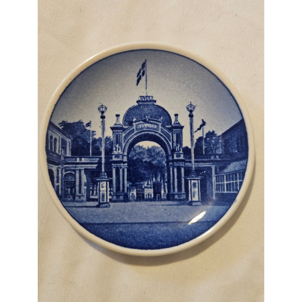 Vintage Denmark Tivoli Gardens Blue White Mini Souvenir Plate 32/2010 Series